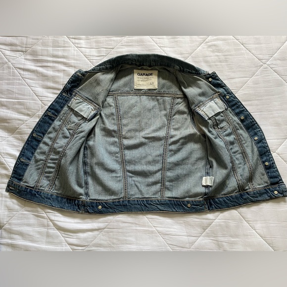 Distressed denim vest - Picture 3 of 4